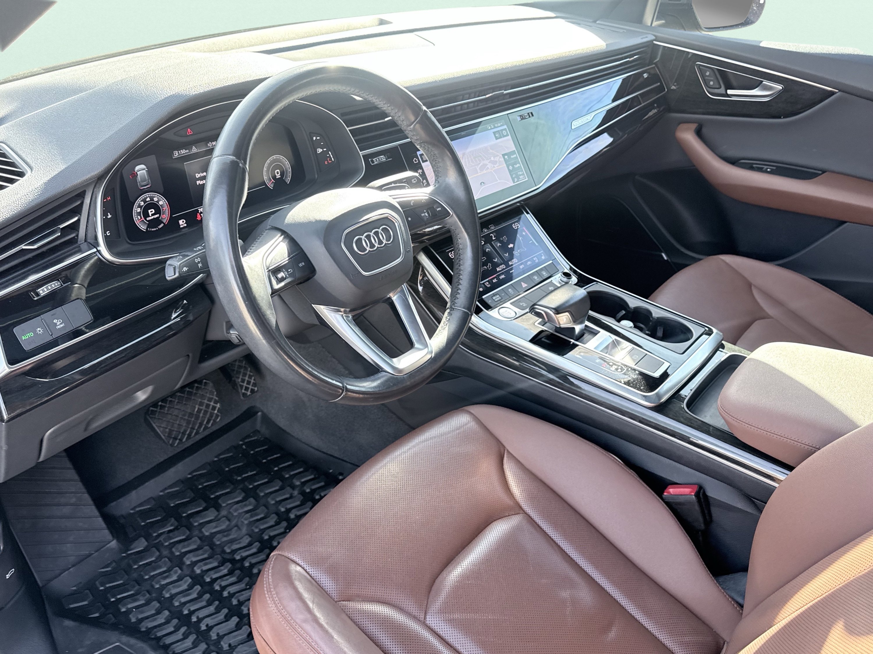 Used 2019 Audi Q8 Premium Plus w/ Premium Plus AWD/4WD image 27