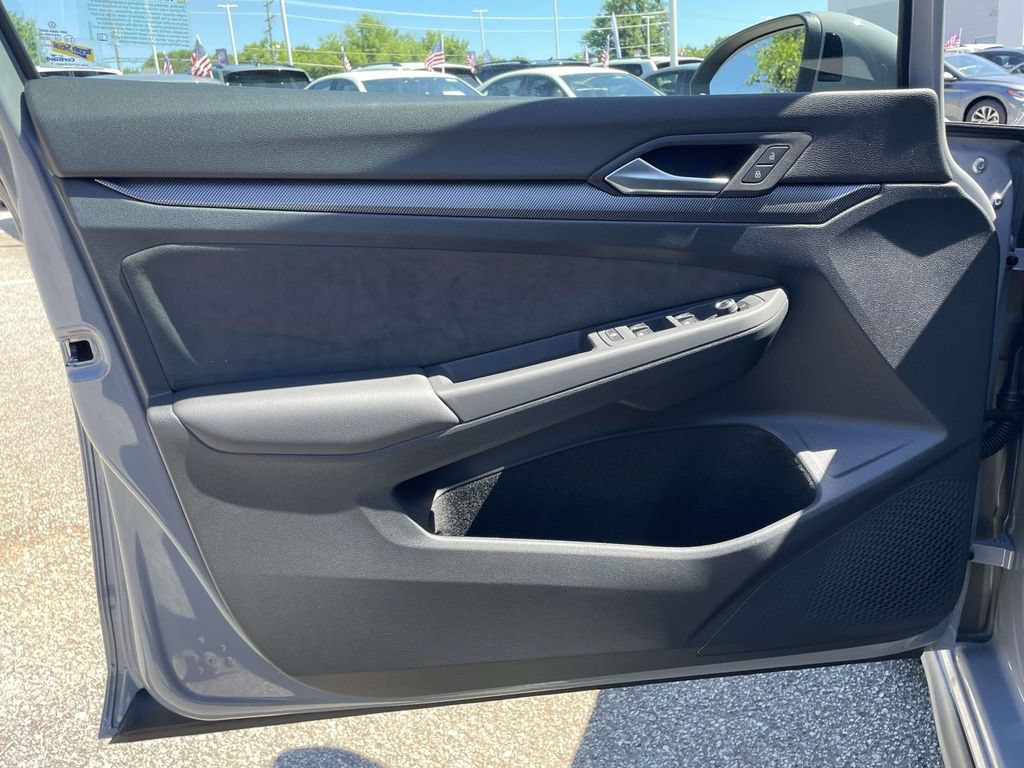 New 2026 Volkswagen GTI SE FWD image 14