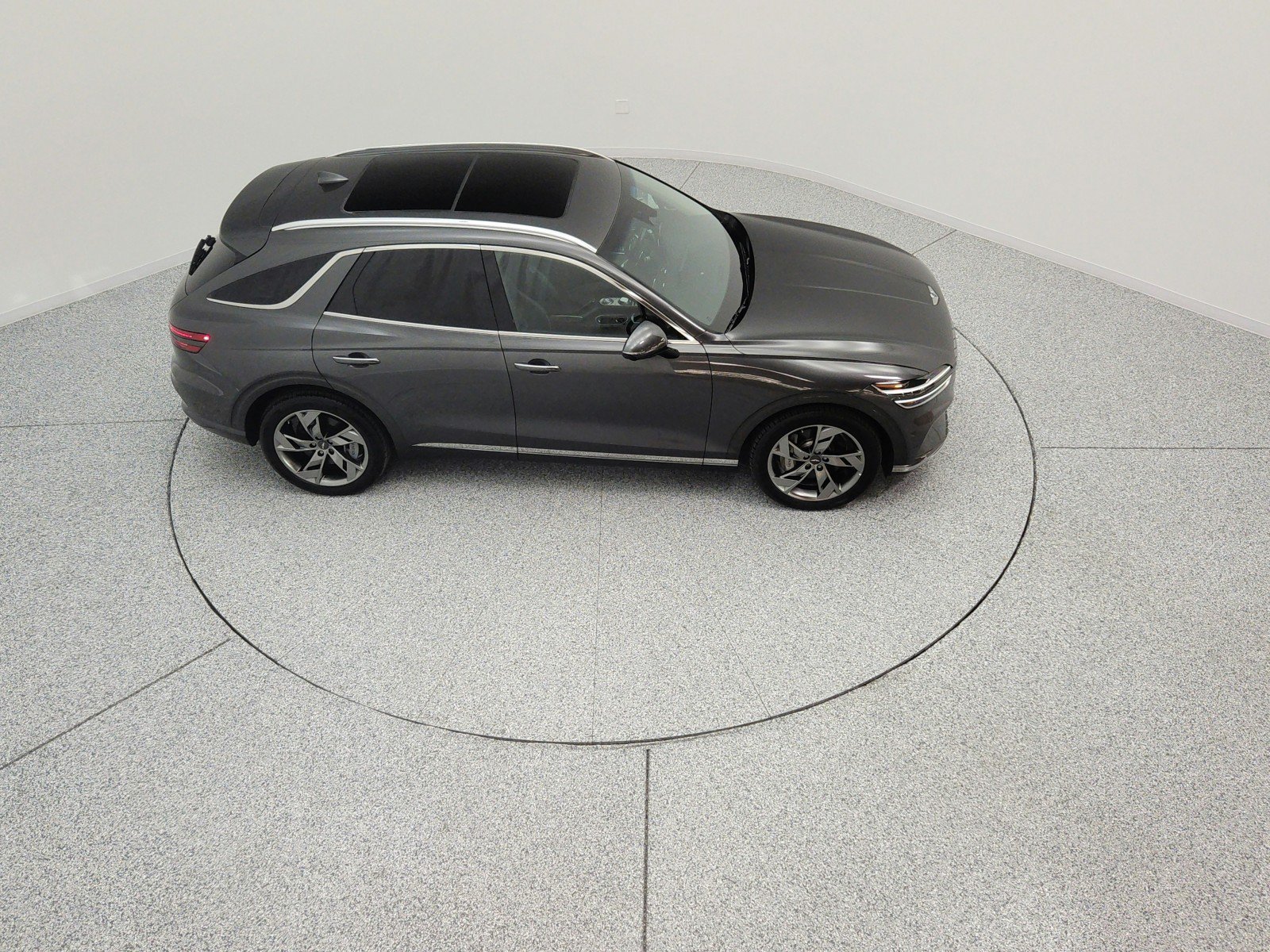 Used 2023 Genesis Electrified GV70 AWD/4WD image 12