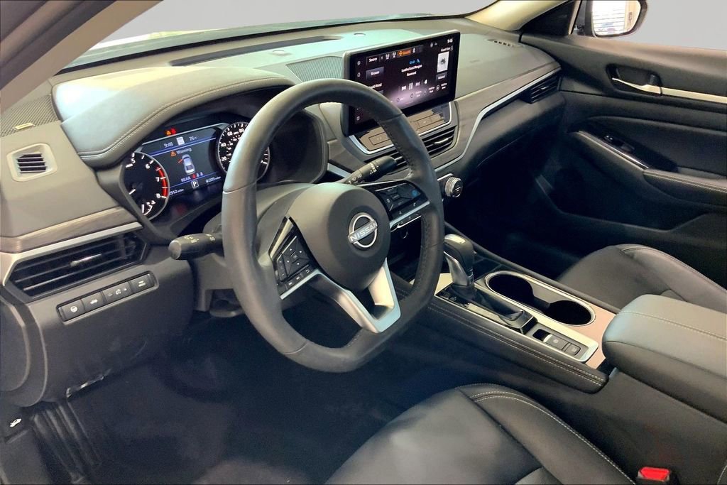 Used 2024 Nissan Altima 2.5 SL AWD/4WD image 12