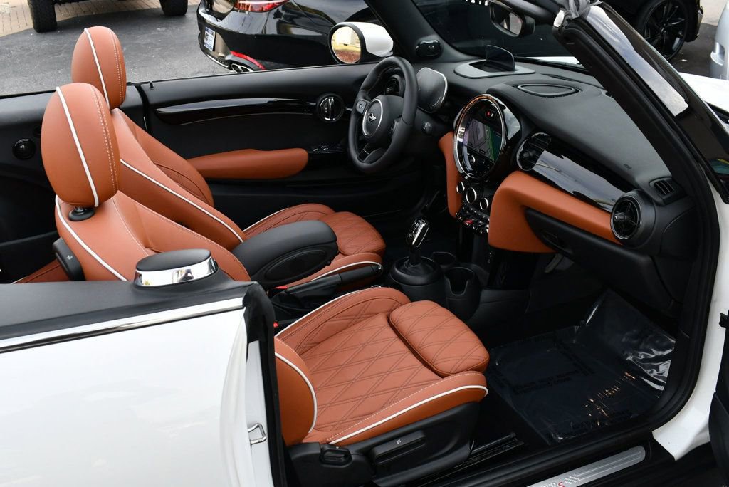 Used 2023 MINI Cooper S image 18