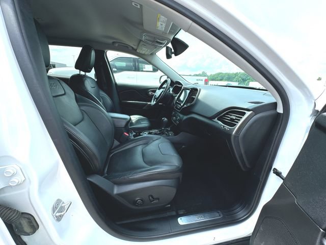 Used 2019 Jeep Cherokee Limited AWD/4WD image 29