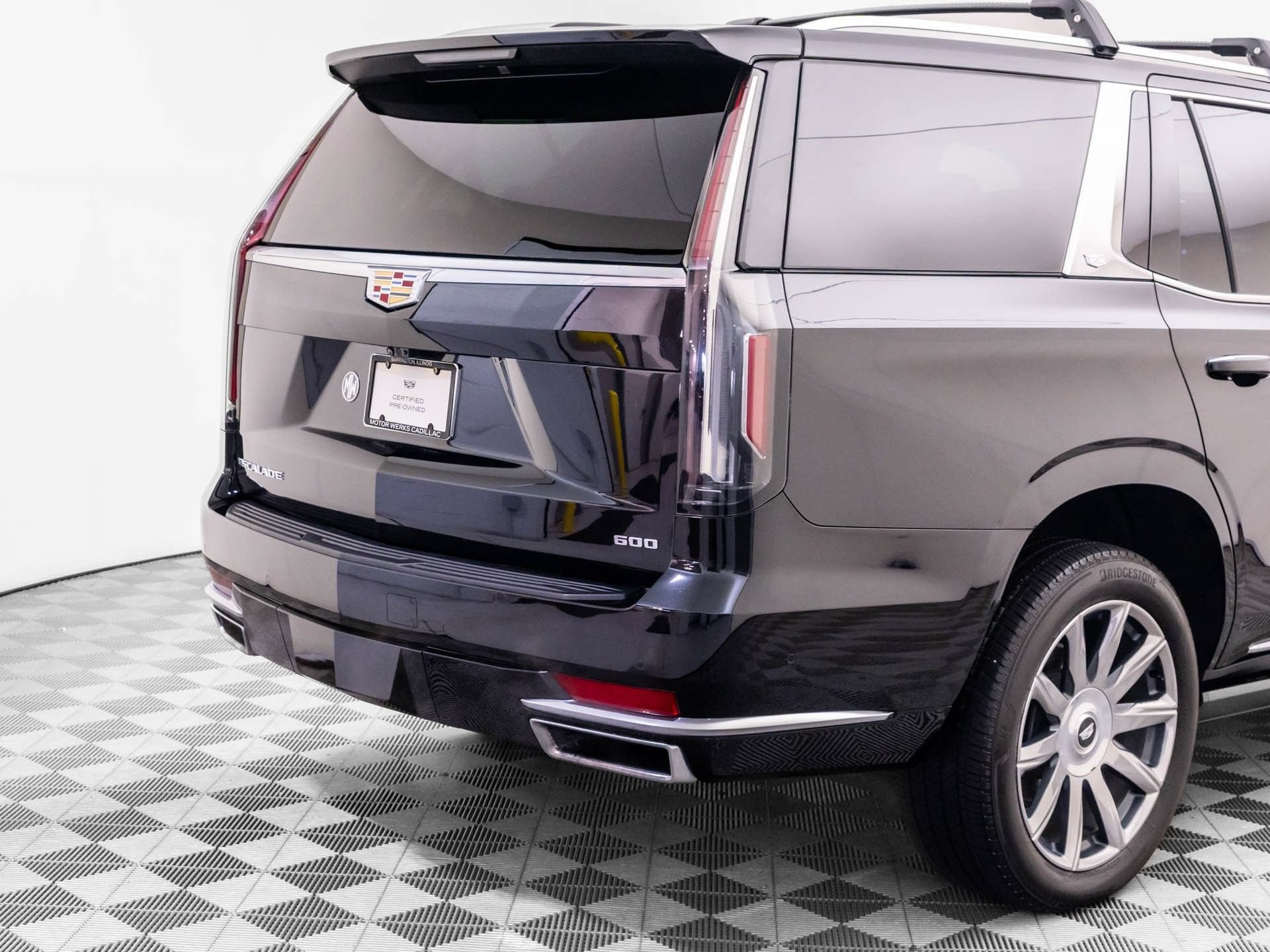 Certified 2024 Cadillac Escalade Premium Luxury Platinum w/ LPO, Floor Liner Package AWD/4WD image 42