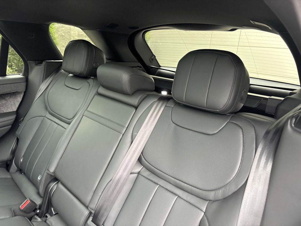 New 2025 Land Rover Range Rover Sport Dynamic SE image 21