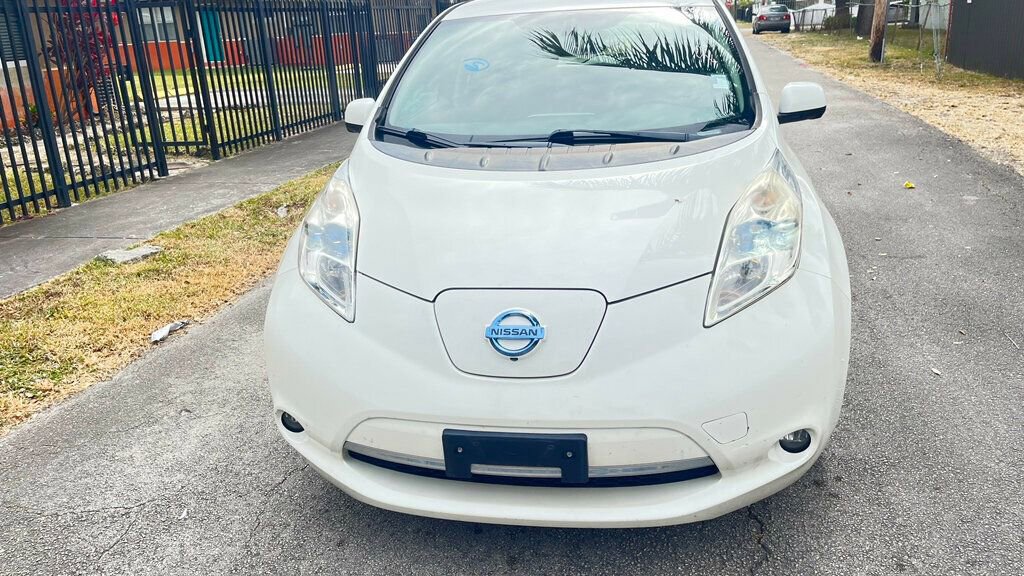 Used 2016 Nissan Leaf SL w/ Premium Package image 7