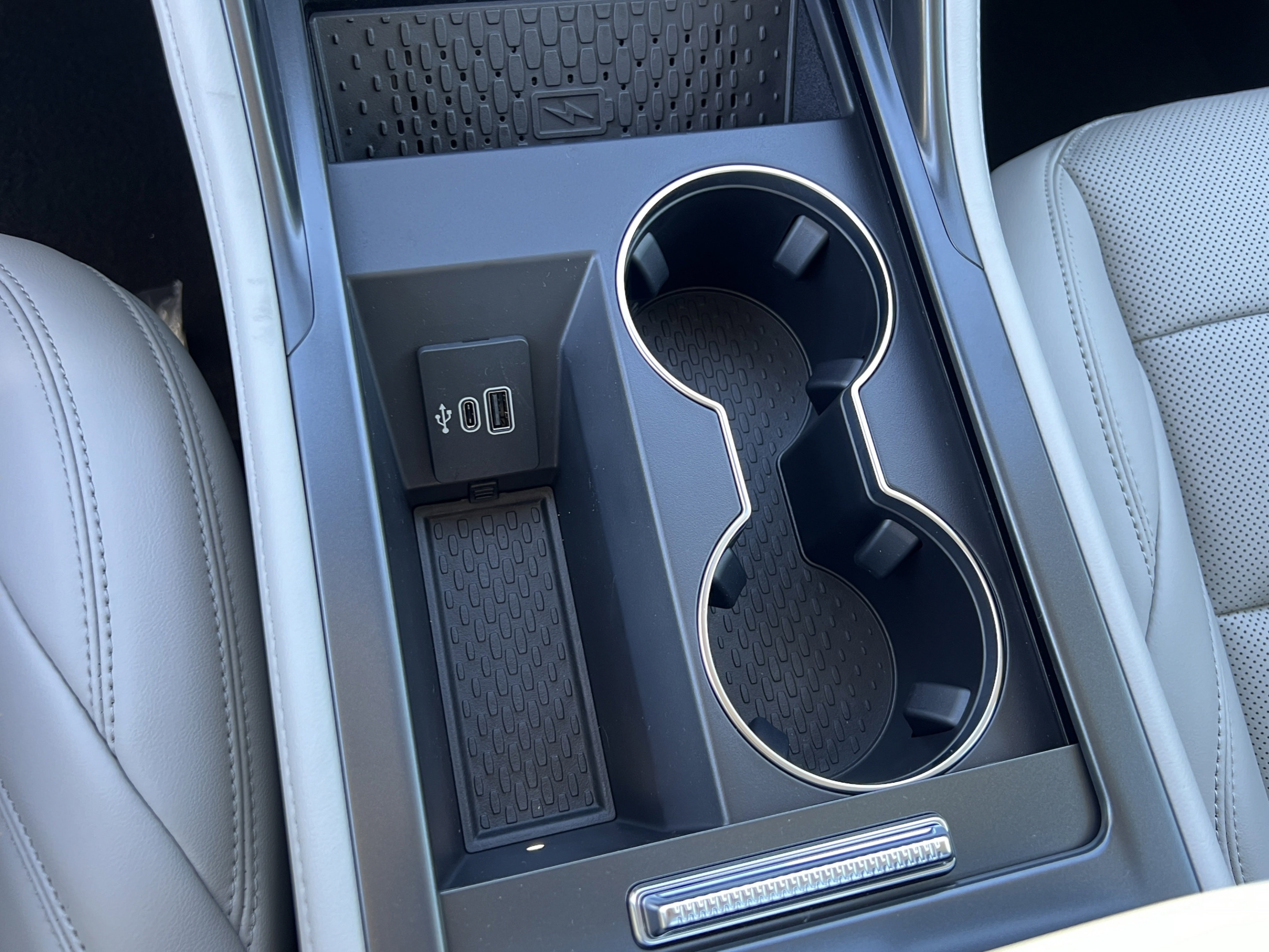 New 2026 Lincoln Nautilus Premier AWD/4WD image 17