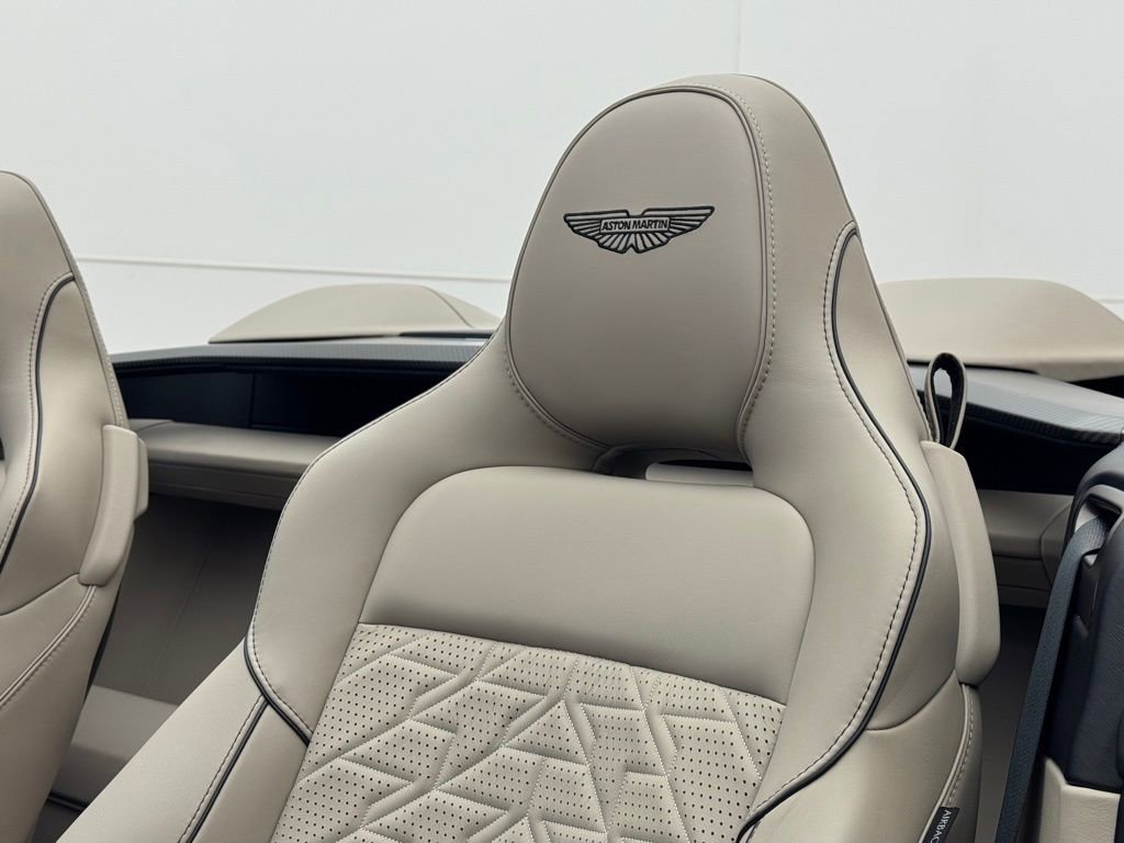 New 2026 Aston Martin Vanquish Convertible image 5