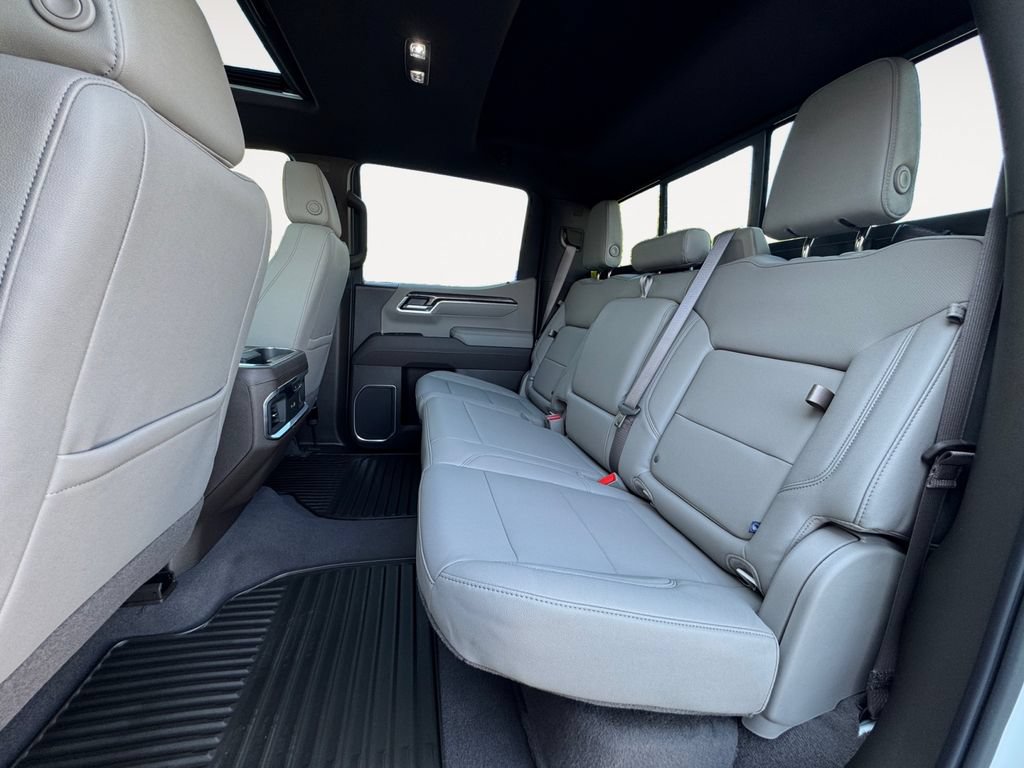 New 2026 Chevrolet Silverado 1500 LTZ w/ Technology Package AWD/4WD image 13