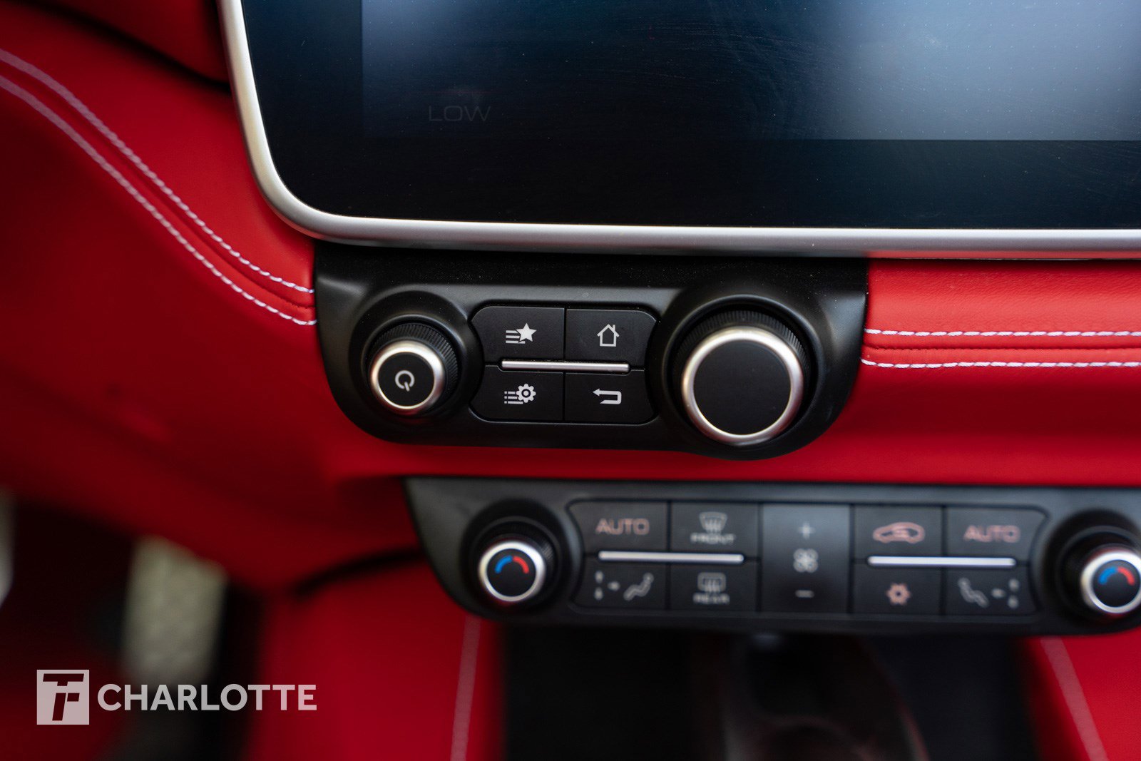 Used 2019 Ferrari Portofino image 29