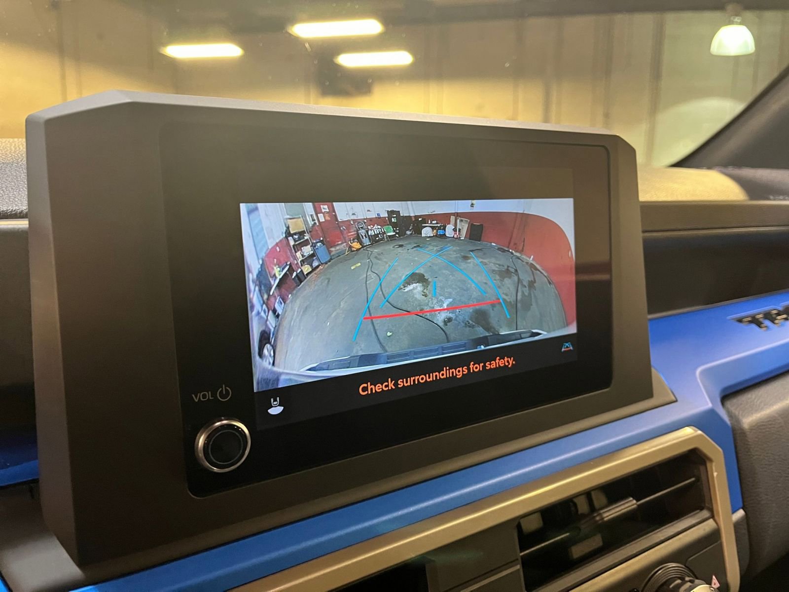 Used 2025 Toyota Tacoma TRD Off-Road image 17