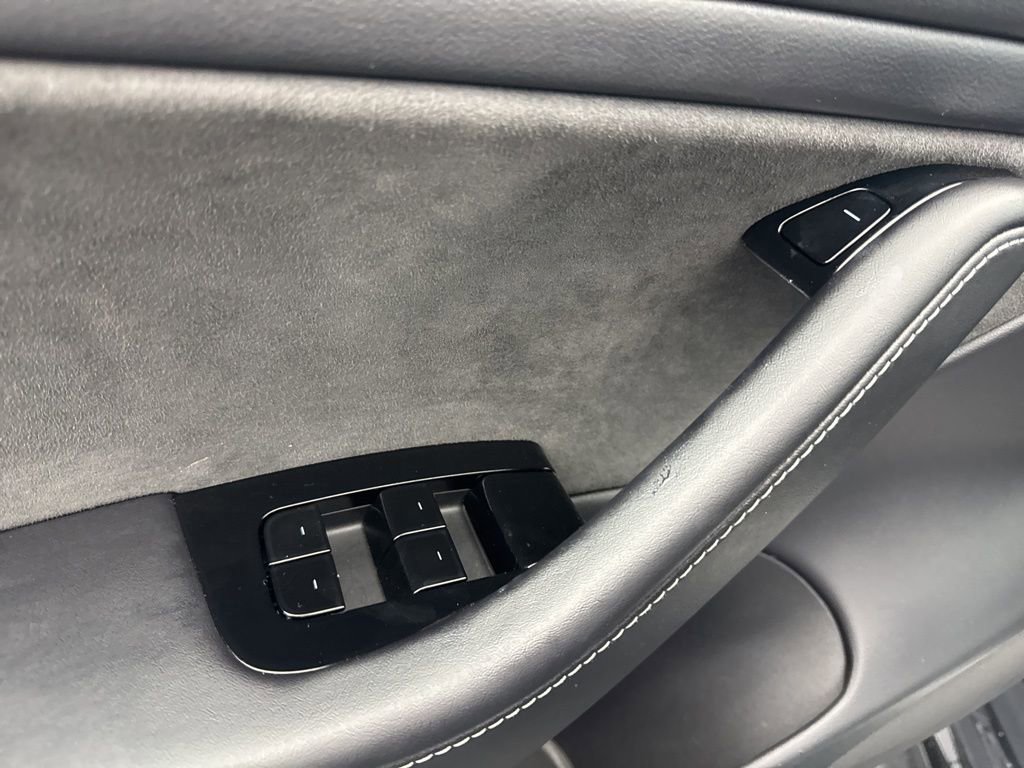 Used 2019 Tesla Model 3 Standard Range Plus image 24