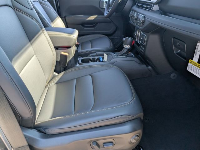 New 2026 Jeep Gladiator Sport AWD/4WD image 29