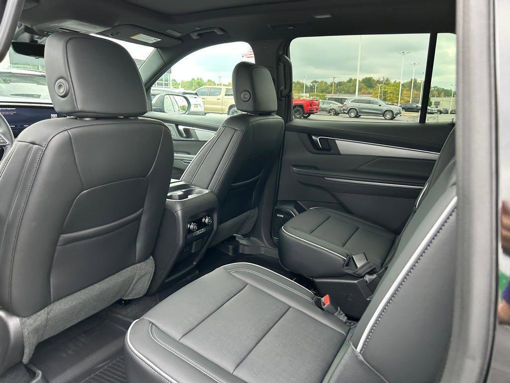New 2026 Buick Enclave Preferred w/ Power Package image 8