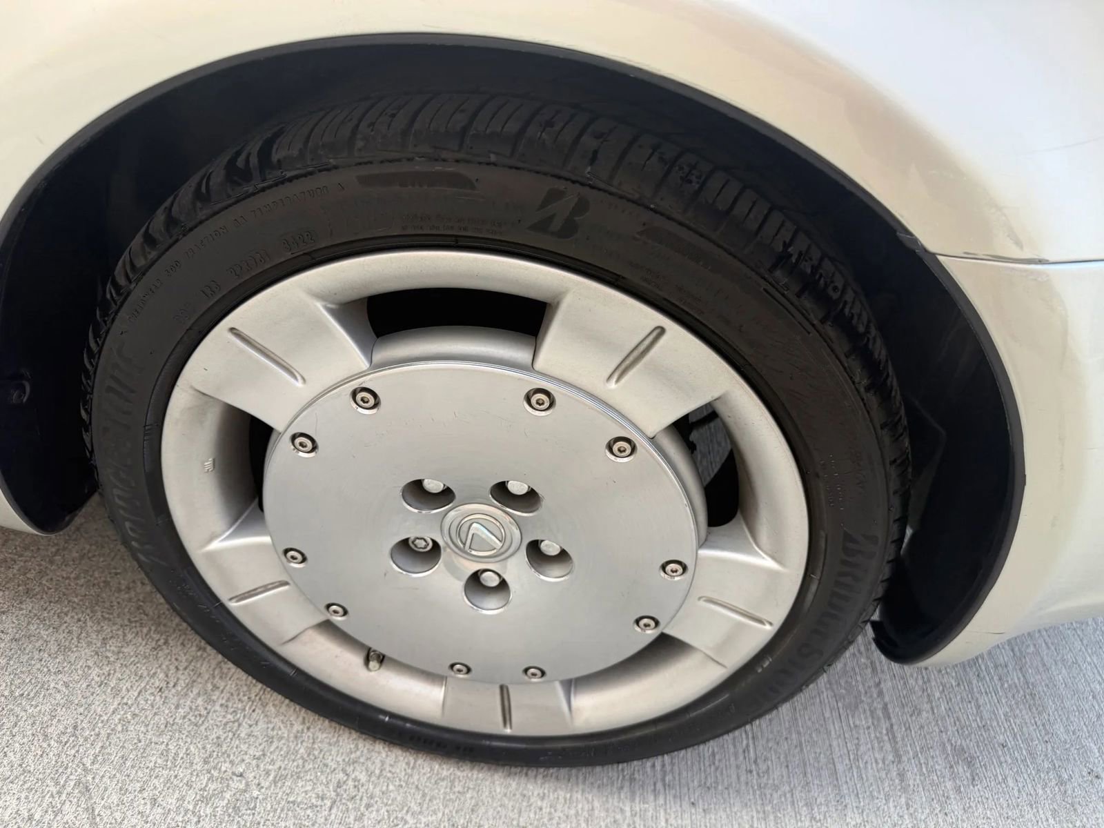 Used 2003 Lexus SC 430 Convertible image 8