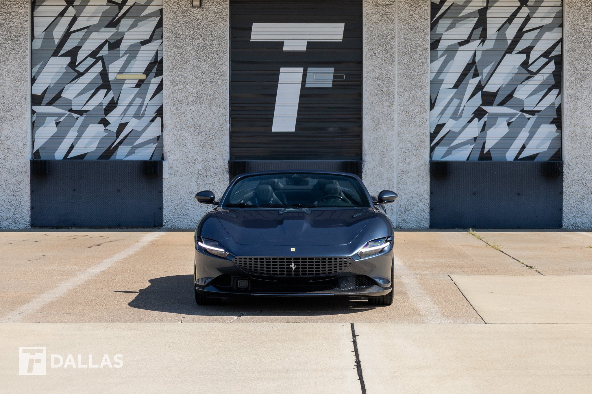 Used 2024 Ferrari Roma Spider RWD image 3