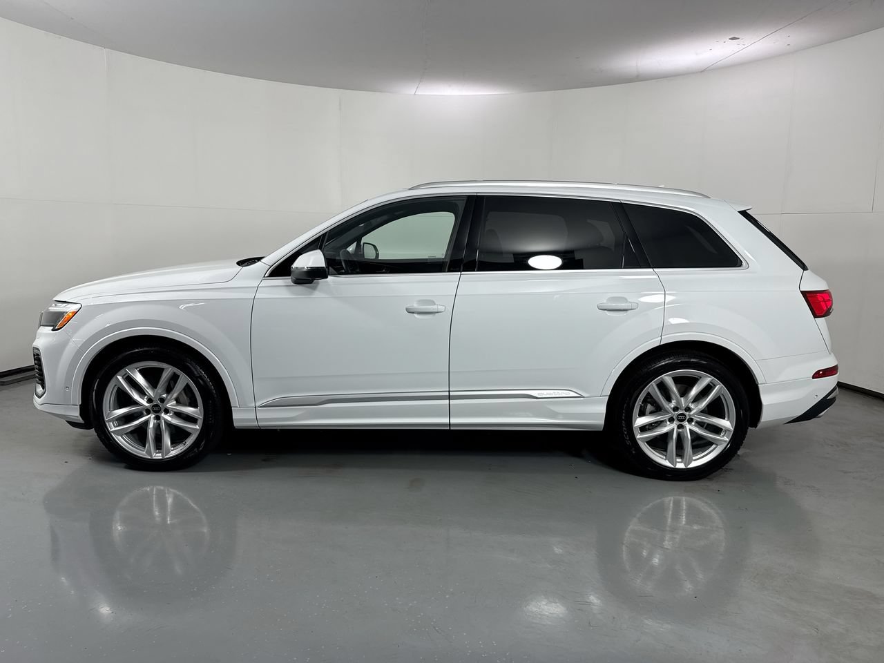 Used 2025 Audi Q7 3.0T Premium Plus w/ Premium Plus Package AWD/4WD video 2