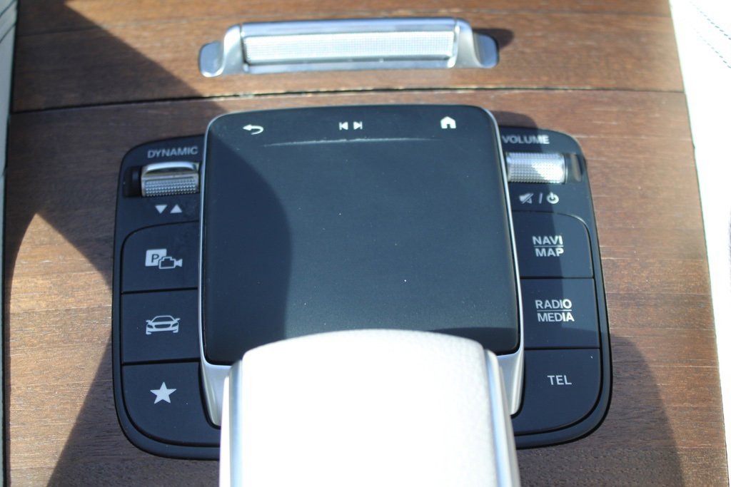 Used 2022 Mercedes-Benz GLE 450 4MATIC w/ AMG Line Exterior image 27