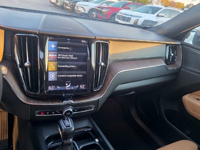 Used 2021 Volvo XC60 T5 Inscription w/ Climate Package AWD/4WD image 10