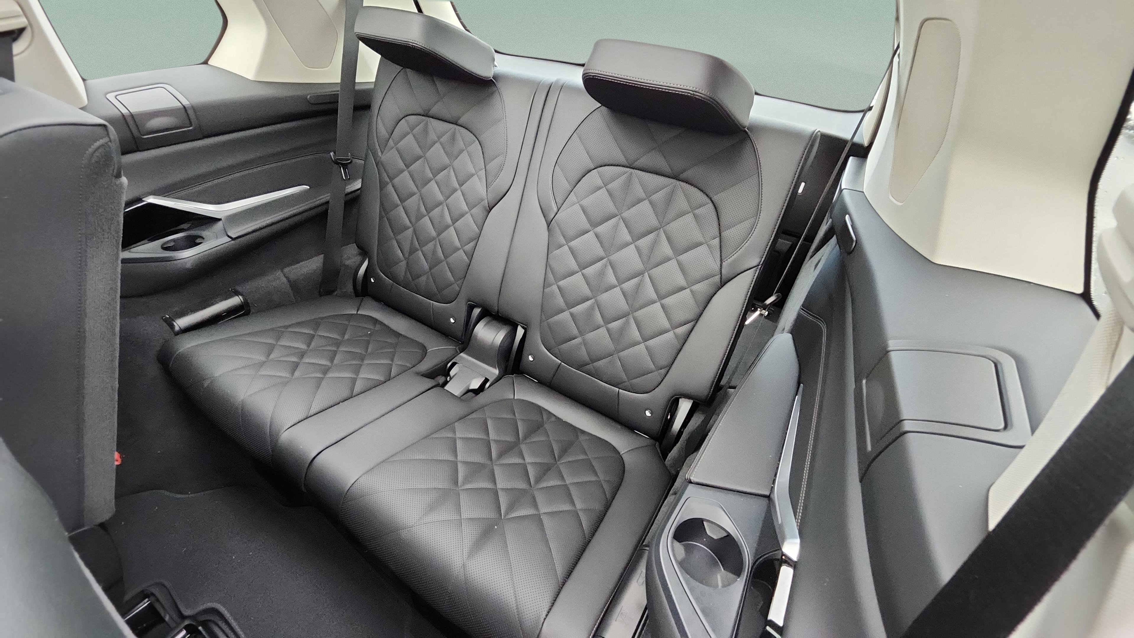 Certified 2026 BMW X7 xDrive40i image 37