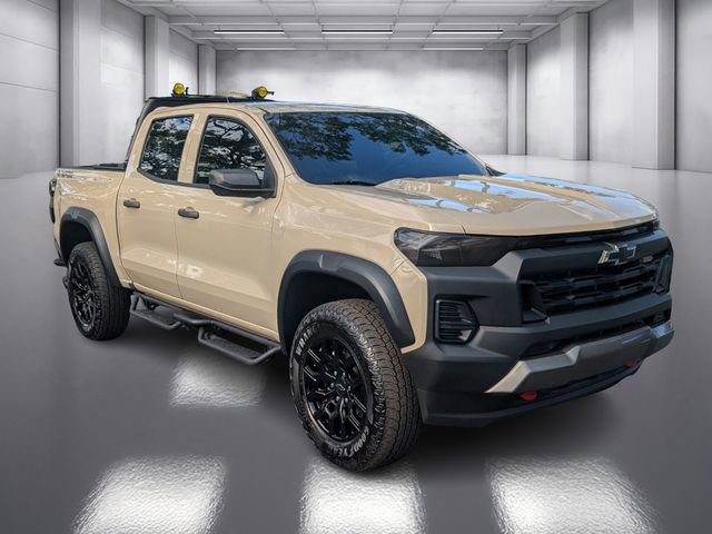 Used 2024 Chevrolet Colorado Trail Boss w/ Advanced Trailering Package AWD/4WD image 7