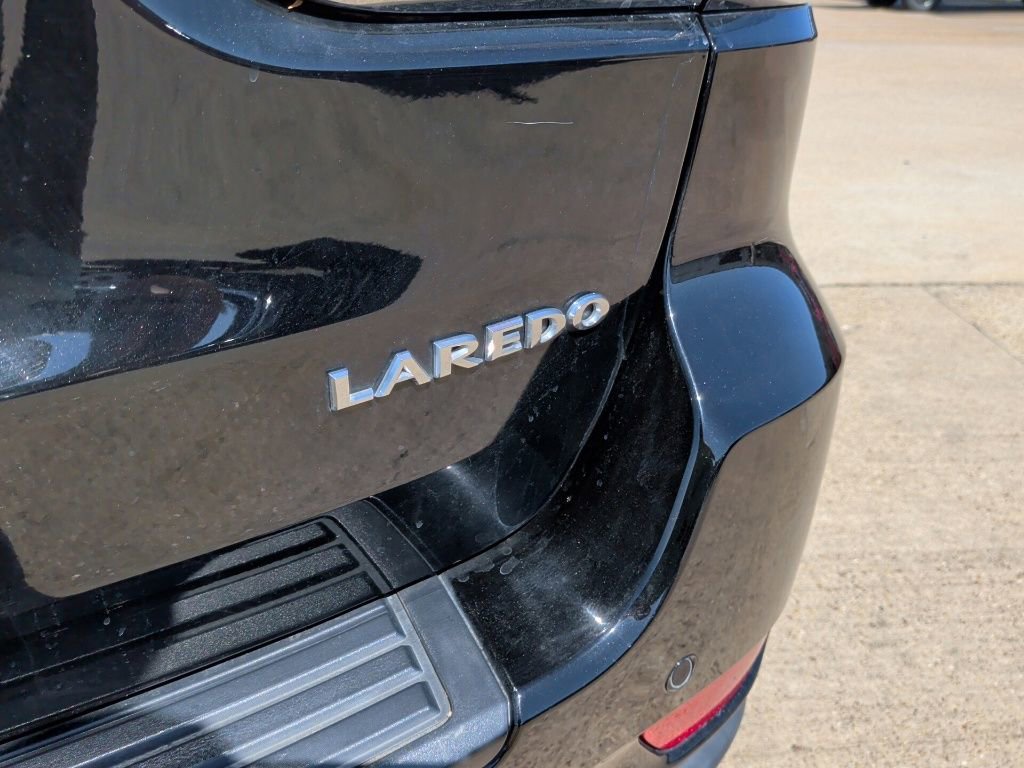 Used 2021 Jeep Grand Cherokee Laredo image 39
