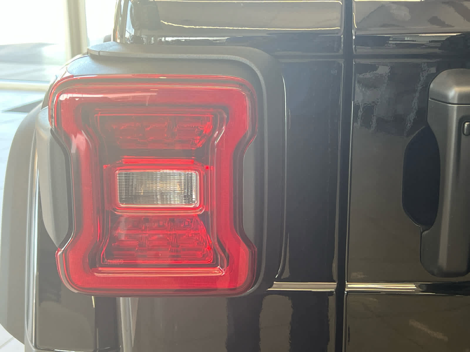 New 2025 Jeep Wrangler Unlimited Rubicon 392 image 19