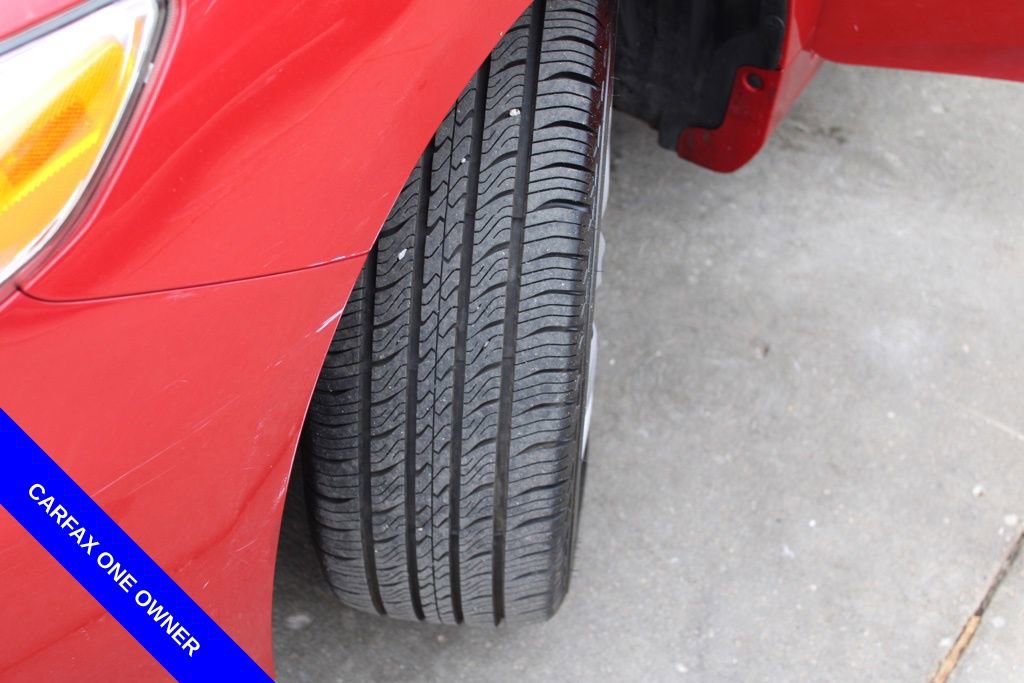 Used 2013 Toyota Corolla LE image 12