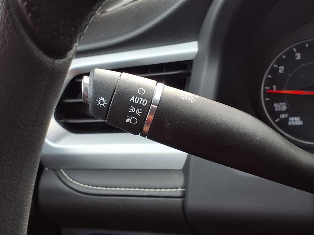 Certified 2021 GMC Acadia SLE image 11