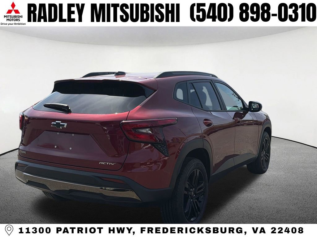 Used 2024 Chevrolet Trax ACTIV w/ Driver Confidence Package image 18