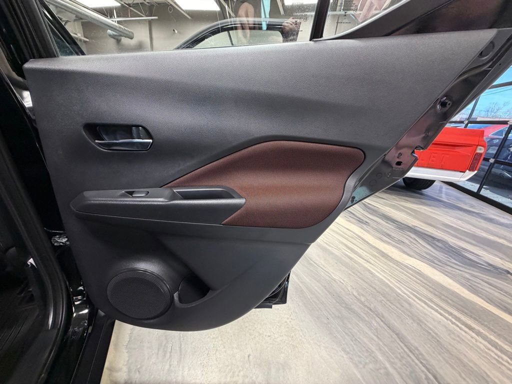 Used 2023 Nissan Kicks SR image 41