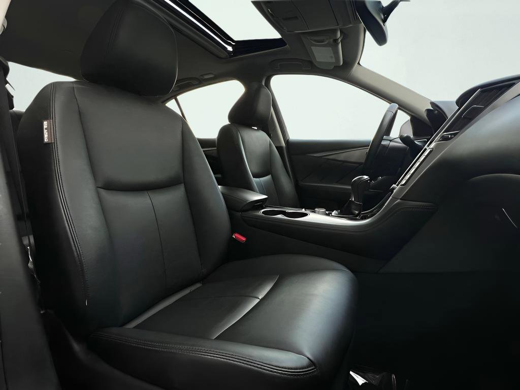 Used 2016 INFINITI Q50 Premium w/ 2.0T Premium Plus Package image 30