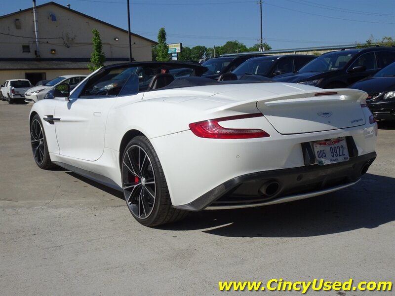 Used 2014 Aston Martin Vanquish Volante RWD image 12