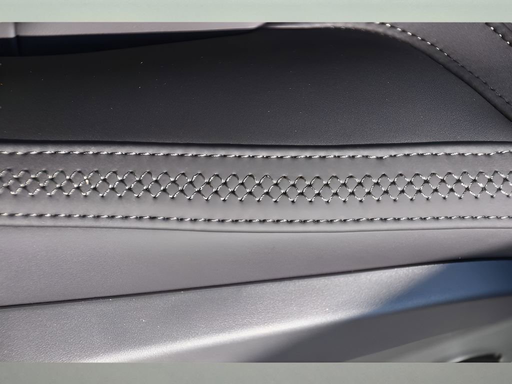 Certified 2026 Volvo XC60 B5 Plus w/ Protection Package Premier image 31