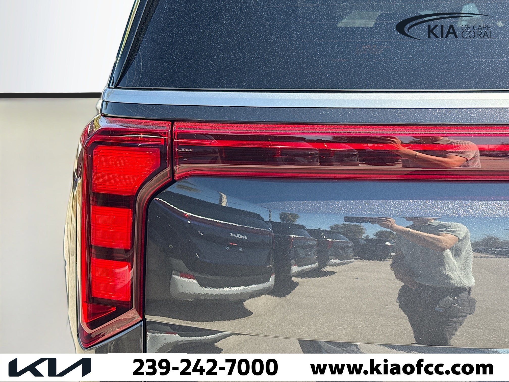 New 2026 Kia Carnival EX image 9