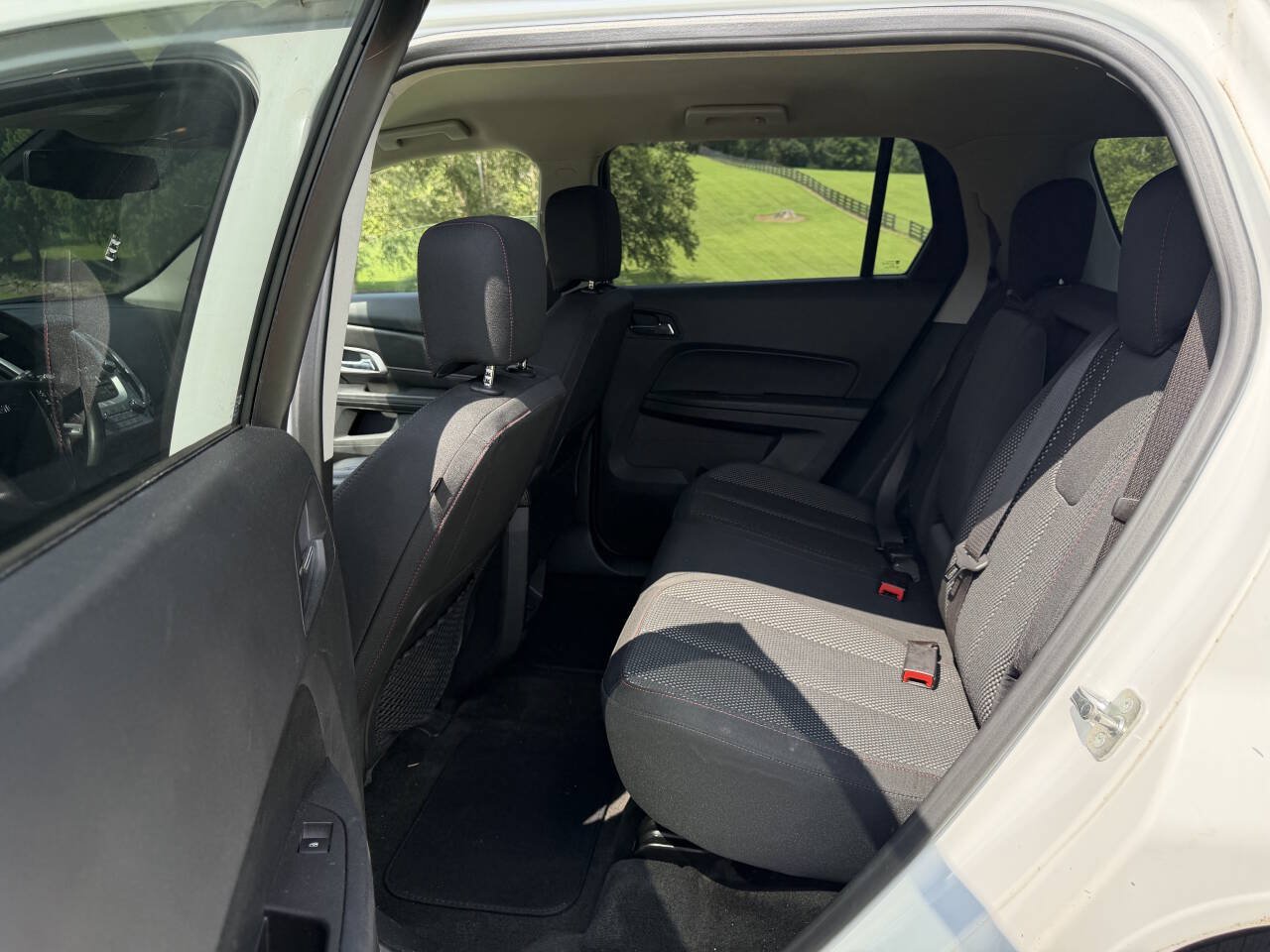 Used 2017 GMC Terrain SLE AWD/4WD image 24