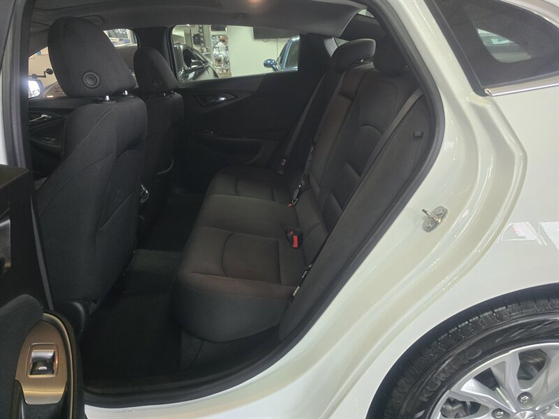 Used 2024 Chevrolet Malibu LT image 11