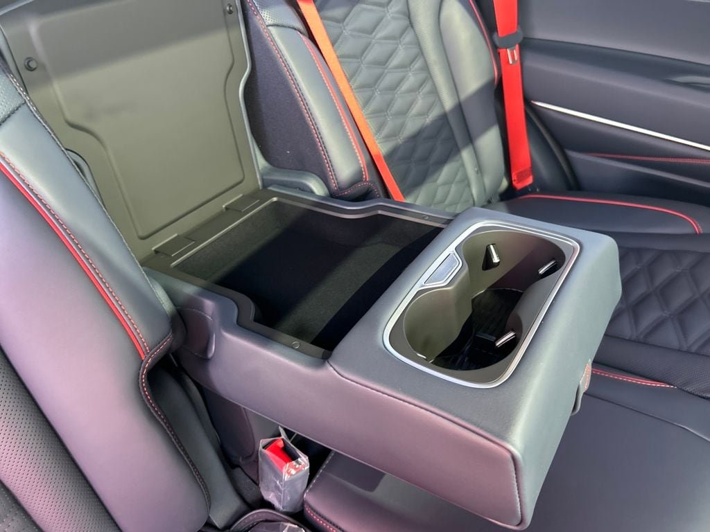 New 2026 Genesis GV80 3.5T e-SC image 33