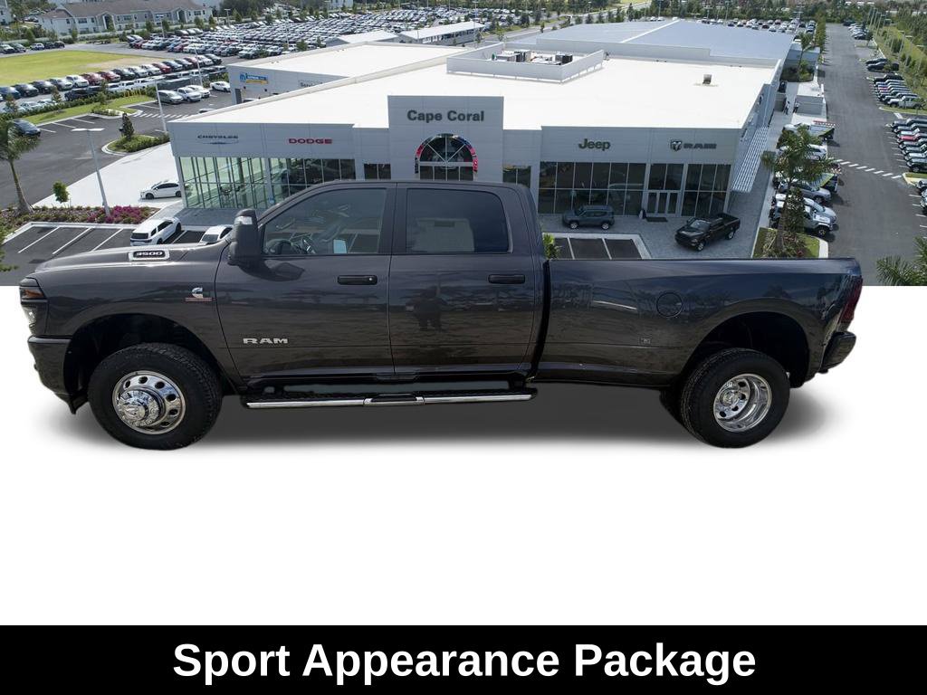 New 2026 RAM 3500 Big Horn AWD/4WD image 6
