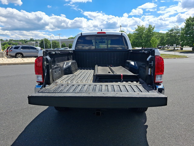 Used 2017 Toyota Tacoma SR5 AWD/4WD image 29