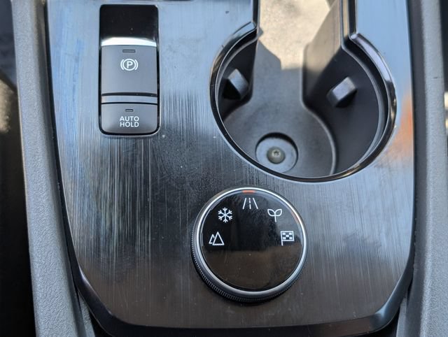 Used 2023 Nissan Rogue SV AWD/4WD image 24