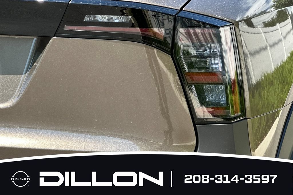 New 2026 Nissan Kicks SR w/ Cold Weather Package FWD image 28