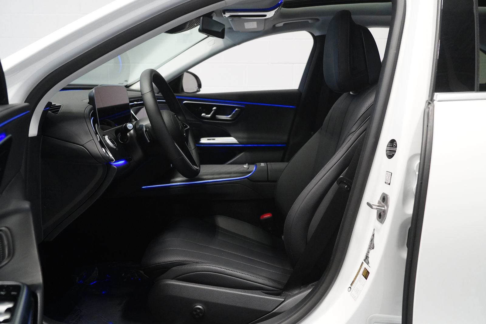 Certified 2025 Mercedes-Benz E 350 4MATIC Sedan image 11