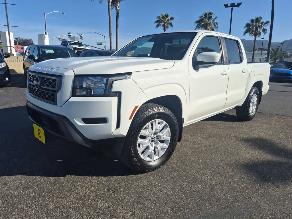 Used 2022 Nissan Frontier SV w/ Technology Package RWD image 2