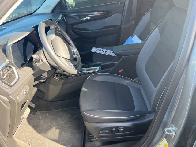 Used 2024 Chevrolet TrailBlazer LT w/ Convenience Package image 12