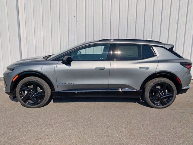 New 2024 Chevrolet Equinox EV RS AWD/4WD image 4