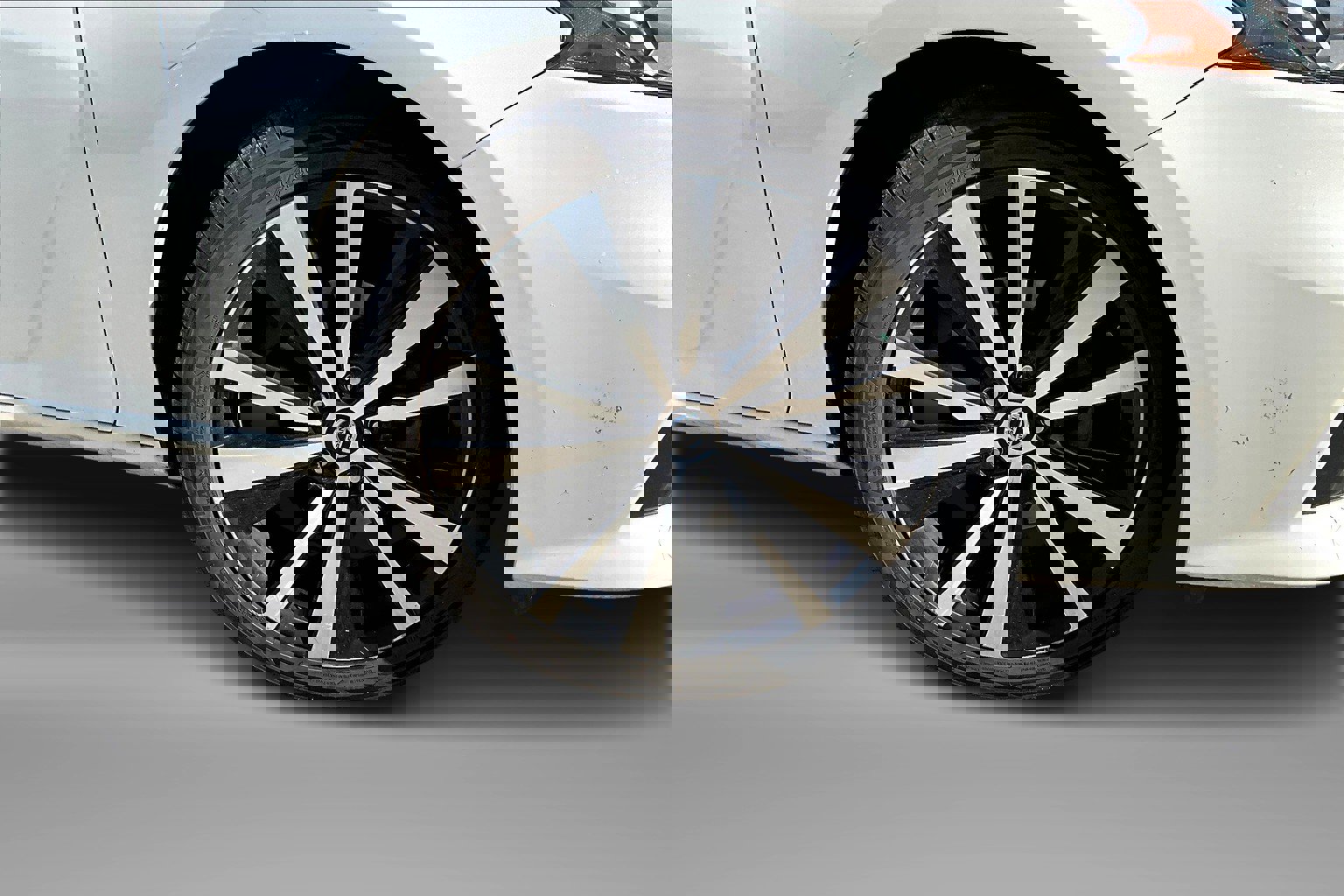 Used 2019 Nissan Altima 2.5 SR w/ SR Premium Package image 2