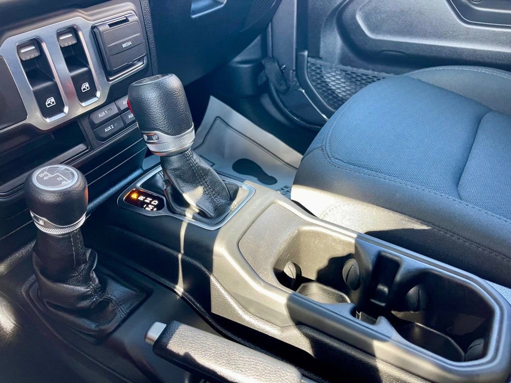 Used 2021 Jeep Wrangler Sport image 14