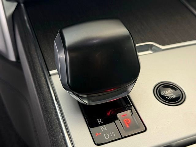 Certified 2025 Land Rover Range Rover SV AWD/4WD image 40
