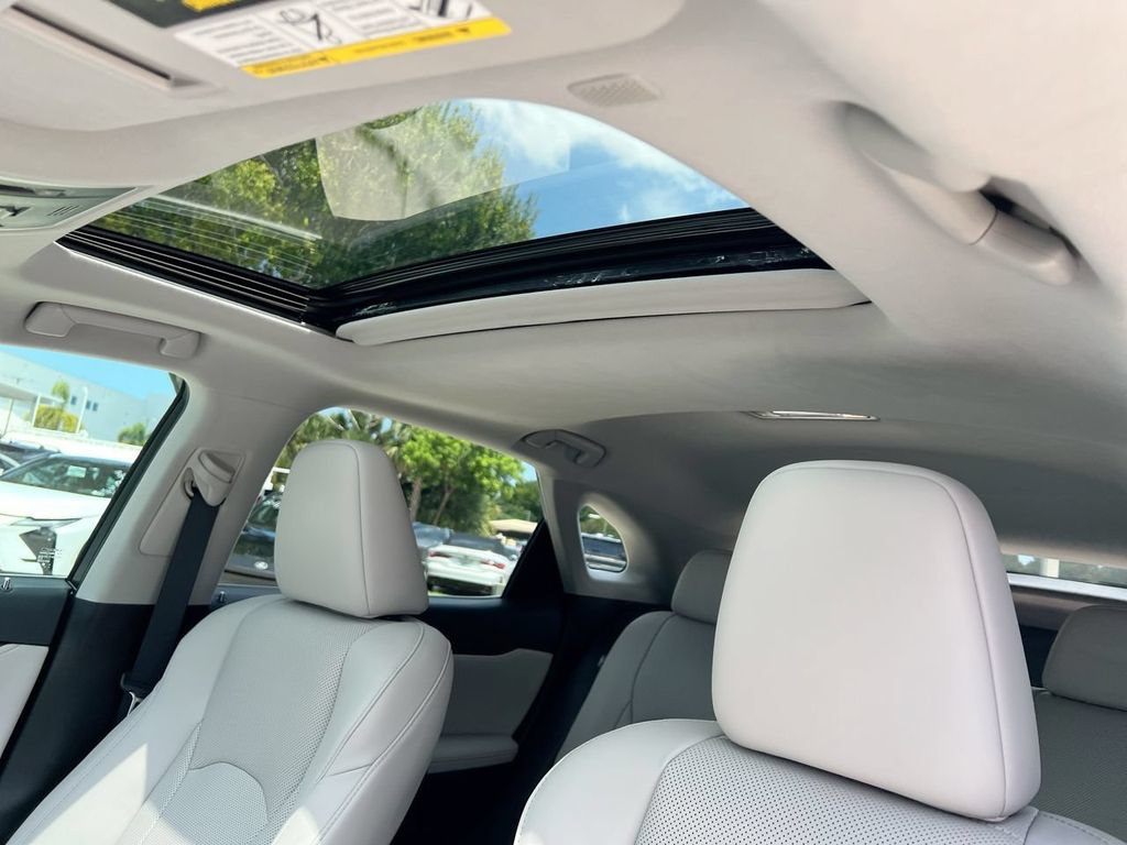 Certified 2022 Lexus RX 350 FWD w/ Premium Package image 19