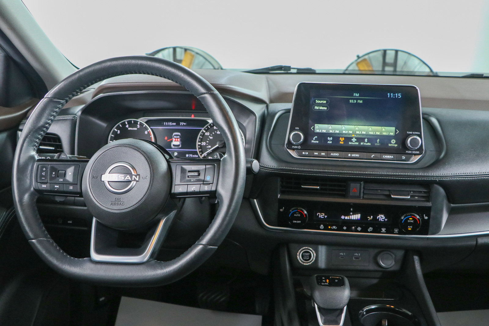 Used 2023 Nissan Rogue SV w/ SV Premium B Package AWD/4WD image 17